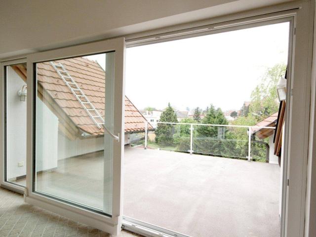 BADEN, Wilhelmsring: modernes DACHGESCHOSS mit traumhafter TERRASSE, inklusive Fernsicht