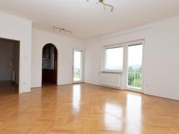 BADEN bei Wien: Grün+Ruhe+Best+Lage mit FERNBLICK: 3 große Zimmer +Terrasse mit 13m² im letzten Stock