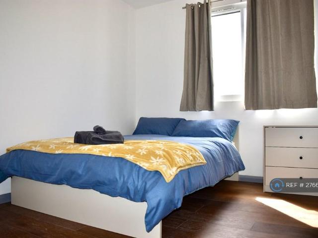 Baden Road, Gillingham, ME7 1 bed in a house share to rent £850 pcm £196 pw
