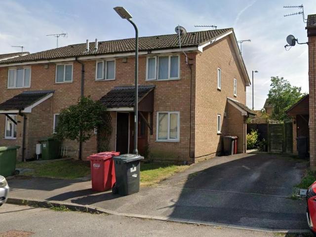 Bader Gardens, Cippenham, Berkshire. 1 bed end of terrace house to rent £1,225 pcm £283 pw