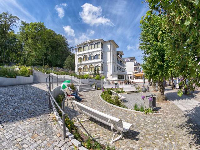 Bäderstil FeWo Sellin Rügen mit Wintergarten in der Wilhelmstrasse, saniert, möbliert