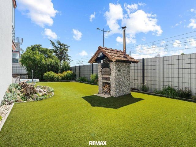 Badeteich Hirschstetten Wohnoase mit Garten & Garage – 3 Zimmer Traum