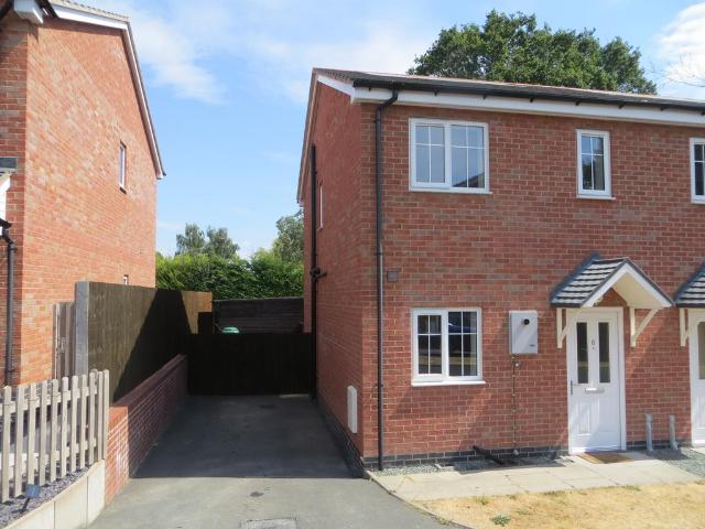 Badgers Field, Arddleen SY22 2 bed semi detached house to rent £725 pcm £167 pw