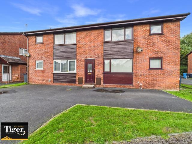 Badgers Walk East, Lytham St. Annes, FY8 4BS