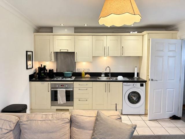 Baffins Court, St. Pirans Avenue PO3, 1 bed flat to rent, £975 pcm | PrimeLocation