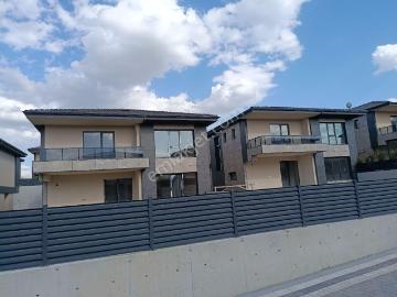 Baglıcada Emlalkerinden Farklı Siteşçi Oturuma Hazır