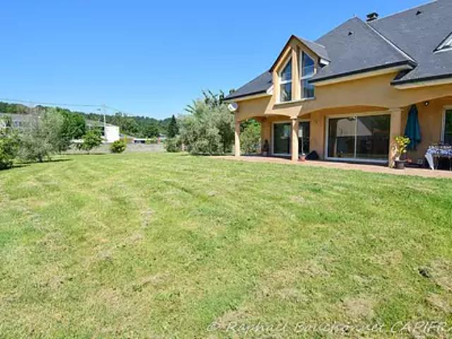 Bagnères de Bigorre 65200 Achat / Vente maison 7 pièces t7 terrasse cave