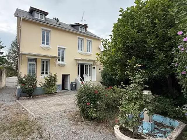 Bagnères de Bigorre 65200 Achat / Vente maison 7 pièces t7 jardin terrasse