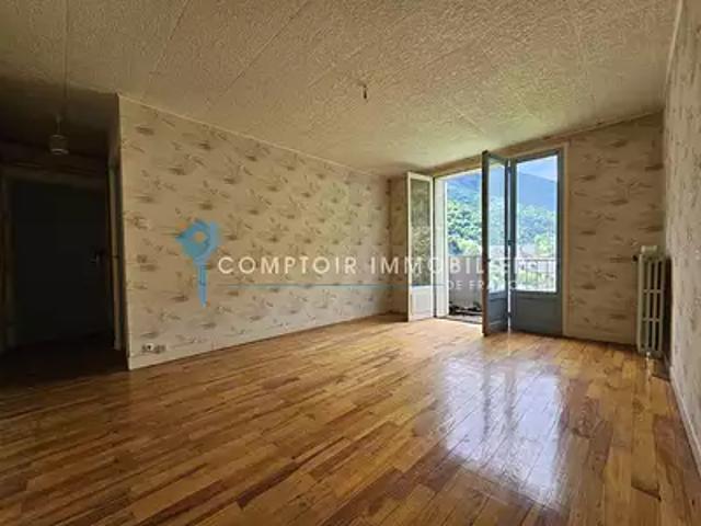 Bagnères de Luchon 31110 Achat / Vente appartement 3 pièces t3 au dernier étage