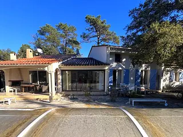 Bagnols en Forêt 83600 Achat / Vente maison 6 pièces t6