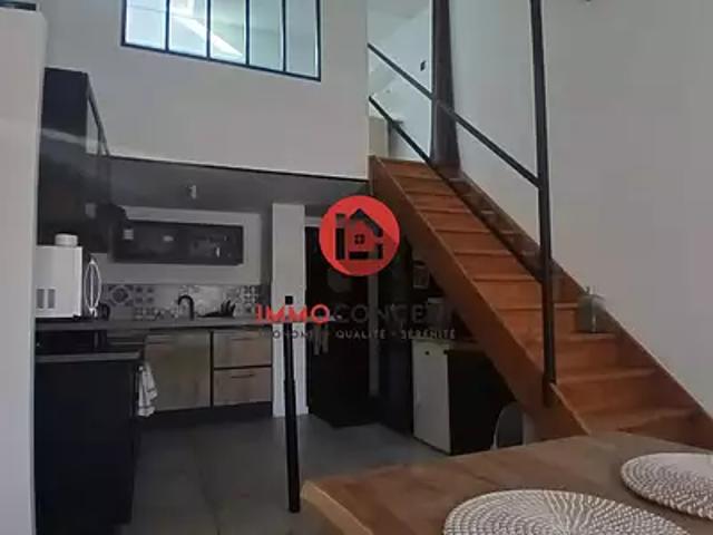 Bagnols sur Cèze 30200 Achat / Vente appartement 2 pièces t2 au dernier étage parking