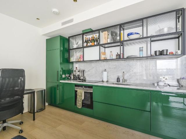 Bagshaw Building, Canary Wharf, London E14, 1 bed flat to rent, £2,817 pcm | PrimeLocation