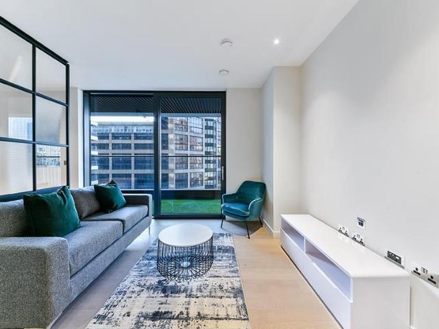 Bagshaw Building, The Wardian, London E14, Studio to rent, £2,448 pcm | PrimeLocation