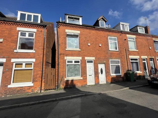 Bagshaw Street, Mansfield, NG19 3 bed house to rent £850 pcm £196 pw