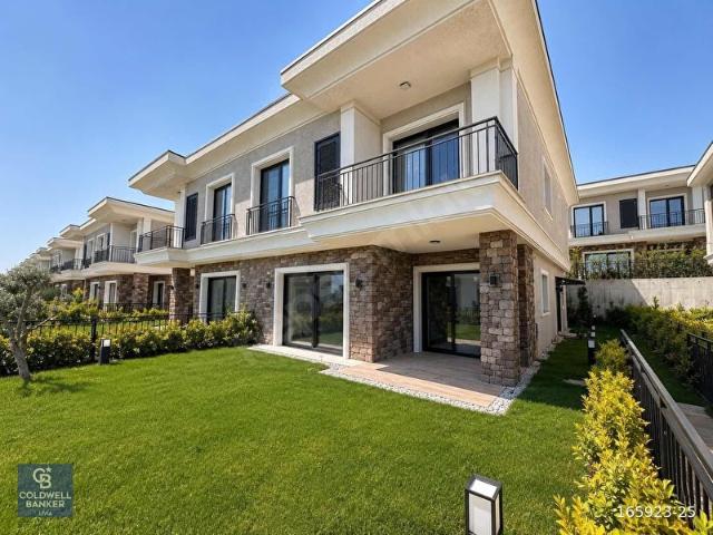 BAHÇEŞEHİR ALYA BAHÇE'DE 6+1 BÜYÜK TİP SATILIK VİLLA FIRSAT !