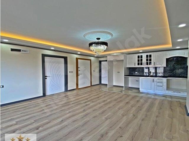 BAHÇEŞEHİR BÖLGESİN DE 1+1 YATIRIMA OTURUMA UYGUN SATILIK DAİRE