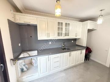 Bahçeşehir Bademlerde İçi Sıfır Kiralık 6+2 Villa