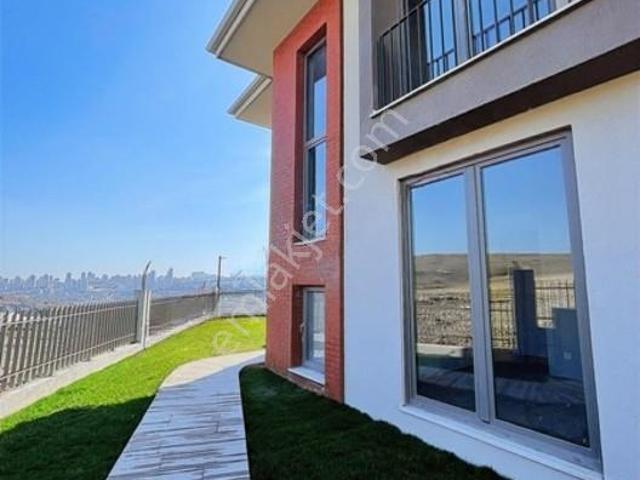 Bahçeşehir Dekar Ayışığı Kiralık Emsalsiz 4+1 İkiz Villa