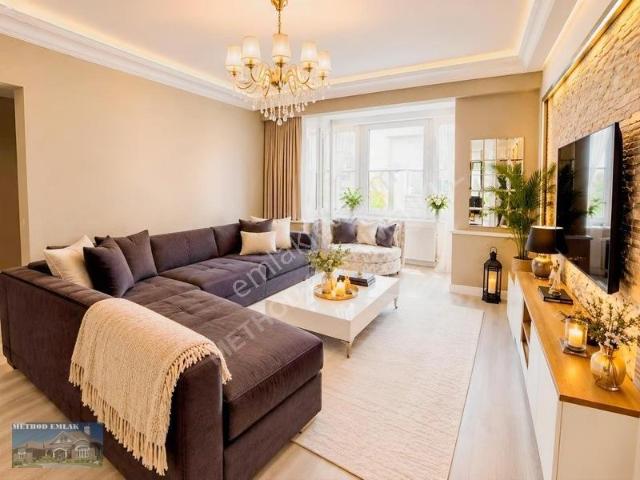Bahçeşehir Esenkent Te Özel Yapılı Boş Kiralık