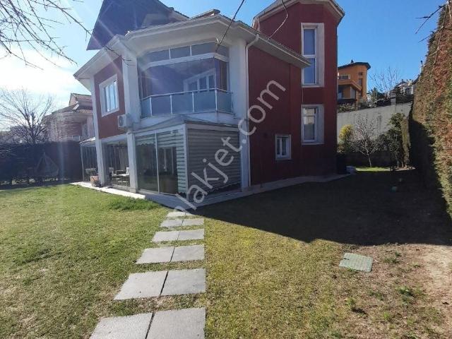 Bahçeşehir Hoşdere De Özel Tasarım Villa