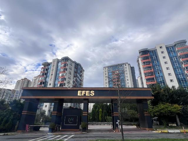 Bahçeşehir Ispartakule Efes Evlerinde 3+1 Kiralık 133m2 Daire