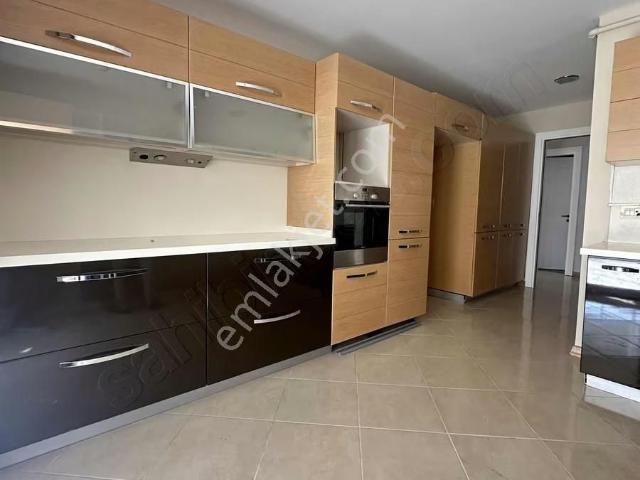 Bahçeşehir Kuzu Spradon Evler Fırsat Konum 4+1 Bahçe Dubleksi