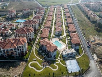 Bahçeşehir Kiralık Villa Dekar Asmalı Sokaklar Müstakil Bahçeli
