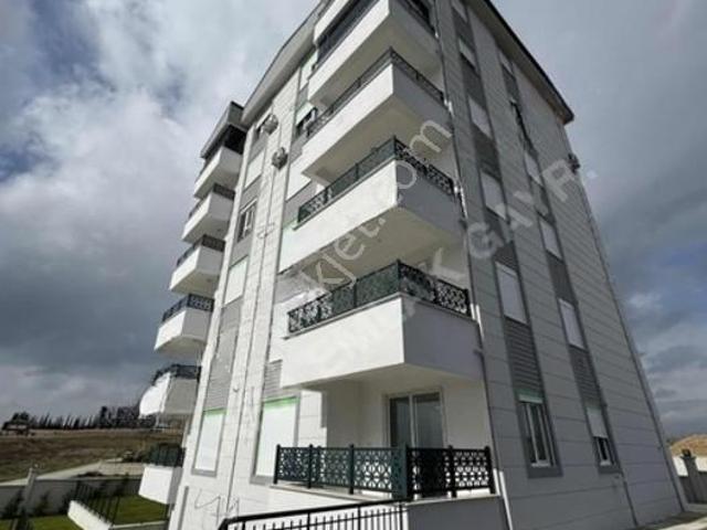 Bahçeşehir Kolj. Karşısı Kiralık Daire, Ebeveyn Banyolu, Havuzlu