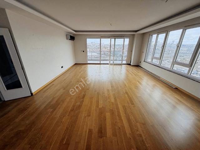 Bahçeşehir Konakları Satılık 270 M2 4+1 Boş Daire