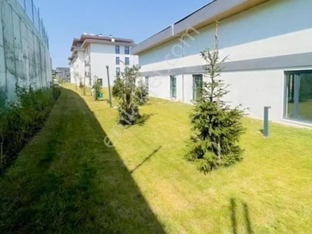 Bahçeşehir Vadi Evleri 1.etap Kiralık 3+1 400m2 Bahçeli Villa