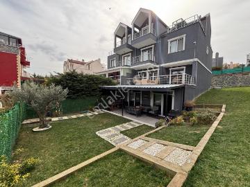 Bahçeşehir 2.kısım Mahallesinde Full Tadilatlı Satılık 6+2 Villa