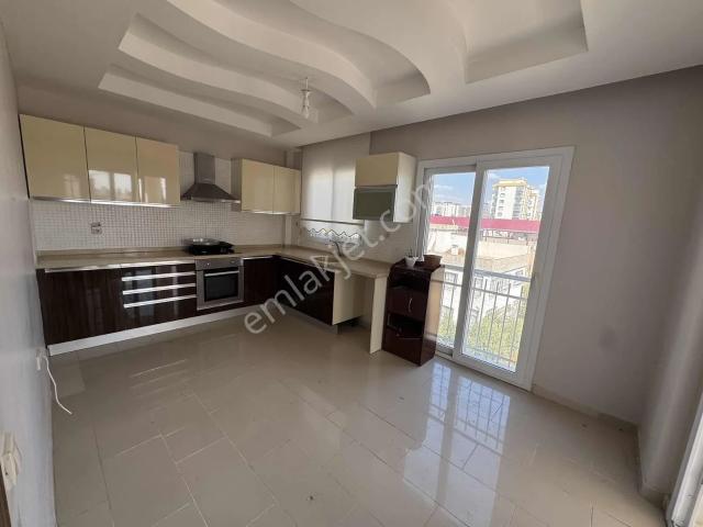 Bahçeşehir'de 3+1 Geniş Kiralık Daire Her Kat Tek Daire