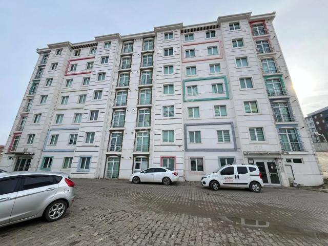 Bahçeşehirde Satılık 1+1 Eşyalı Kiracılı Daire burcu Emlaktan