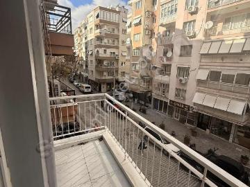 Bahçelıevler'de Genış 2 + 1 Full Yenılenmış Tadılatlı Daıre