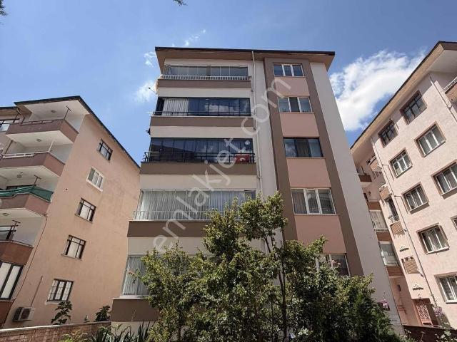 Bahçeleriçinde Satılık 4+1 Asansörlü Daire
