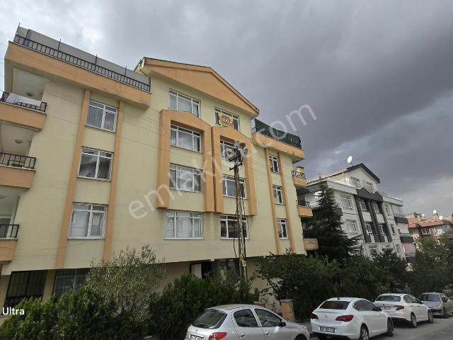 Bahçelerüstü Mah 4+1 Dublexs Ön Cephe Bağımsız 2 Banyo 240 M2