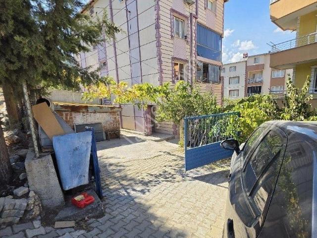 Bahçeli & Müstakil Konforunda Satılık Zemın Kat 3+1 Daire!