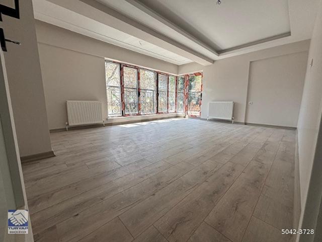 BAHÇELİDE YENİ BİNADA ASNSR K.GRJ 1.KAT ÖN GÜNEY 125M2 3+1