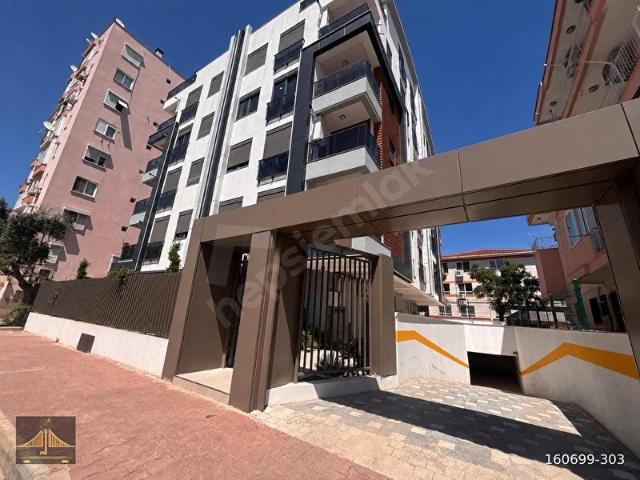 BAHÇELİEVLER MAHALLESİ'NDE DUBLEKS LÜKS 1+1 SATILIK DAİRE