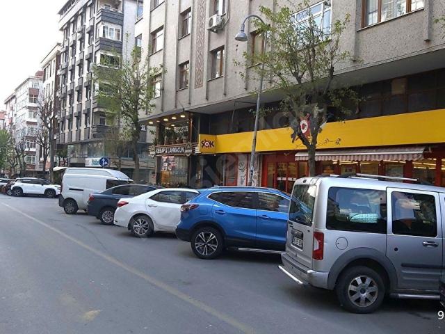 BAHÇELİEVLER METROBÜSE 8 DAKİKA 2+1 SIFIR BİNADA 1.KAT ACELE SATILIK DAİRE