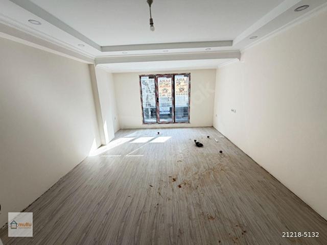 BAHÇELİEVLER ÇAMLIK CADDESİ YAKINII, SIFIR, ARAKAT, EBEVEYN BANYOLU, GÜNEY CEPHE, 3+1 KİRALIK DAİRE