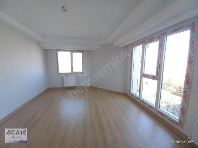BAHÇELİEVLER DEVLET HAS. YAKINI ÇAVUŞPAŞA MEYDANDA SIFIR 3+1 120M2 8.10.KATLAR KOMBİLİ OTOPARKLI