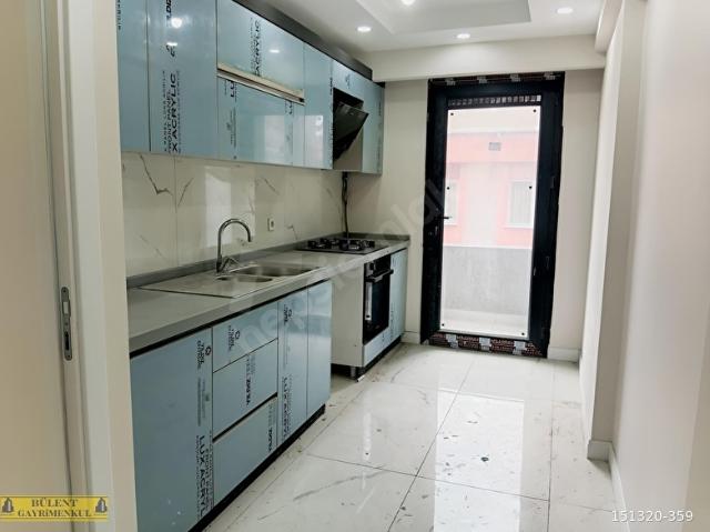 BAHÇELİEVLER ŞİRİNEVLER de SFIR 3+1, 135 m2, 4.Kat, K.Oto park