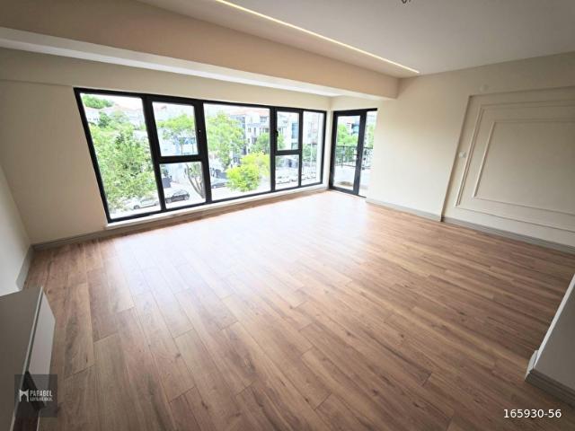 BAHÇELİEVLER SATILIK 2 GİRİŞLİ,ASANSÖRLÜ,K.OTOPARK 4+1 LÜX DAİRE