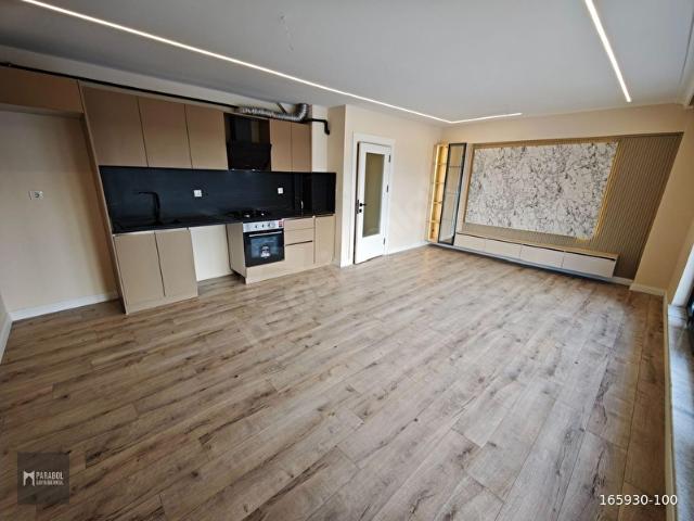 BAHÇELİEVLER SATILIK YENİ,ASANSÖRLÜ, OTOPARKLI TERASLI 2+1 DAİRE