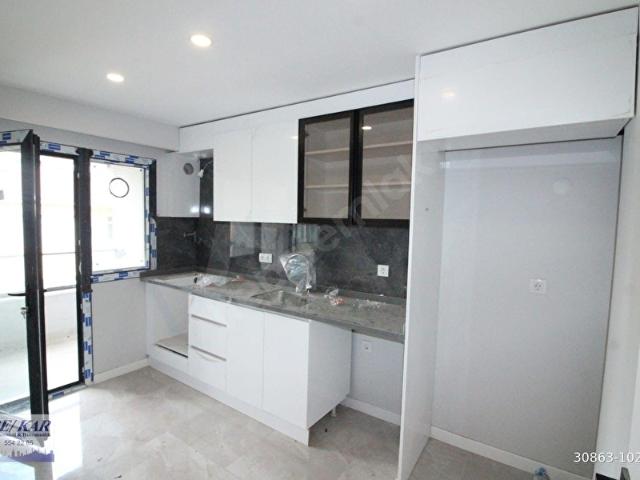 BAHÇELİEVLER SİYAVUŞPAŞA FERİT SELİM PAŞA CAD. YAKIN 3+1 115 M2 6.KAT SIFIR ASANSÖRLÜ ANKASTRELİ