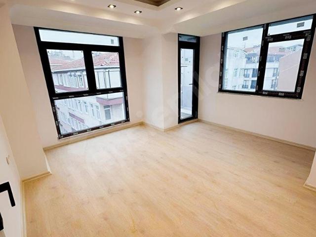 BAHÇELİEVLER SOĞANLI MAHALLESİN'2+1 KİRALIK DAİRE