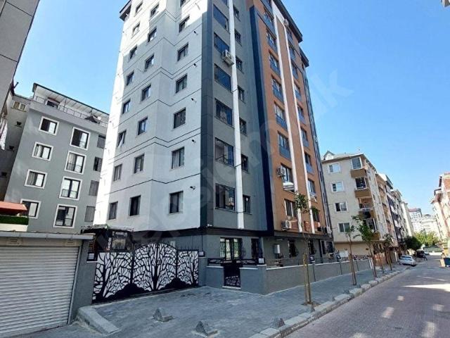 BAHÇELİEVLER SOĞANLIDA KİRALIK KAPALI GARAJLI 2+1 1 YILLIK DAİRE