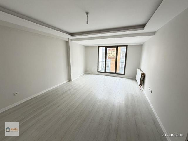 BAHÇELİEVLER ULUBATLI HASAN CADDESİNDE, SIFIR, ARAKAT, 80 M2, 2+1 KİRALIK DAİRE