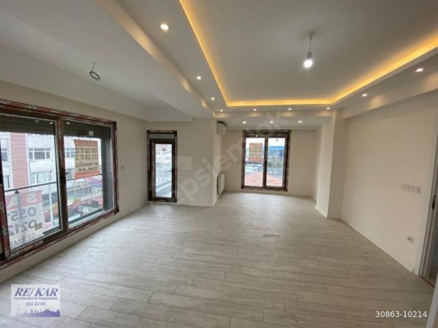 BAHÇELİEVLER YAYLA MEYDAN İŞ BANKASI YANI FERİT SELİM PAŞA CD.ÜSTÜ 5+2 200M2 SIFIR DUBLEKS OTOPARKLI